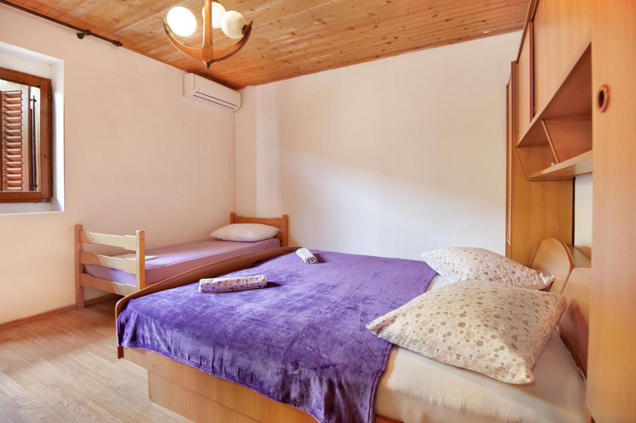 Apartments Lile Brela Εξωτερικό φωτογραφία