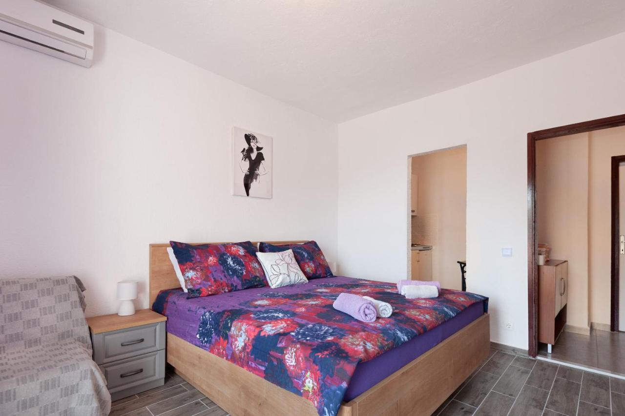 Apartments Lile Brela Εξωτερικό φωτογραφία